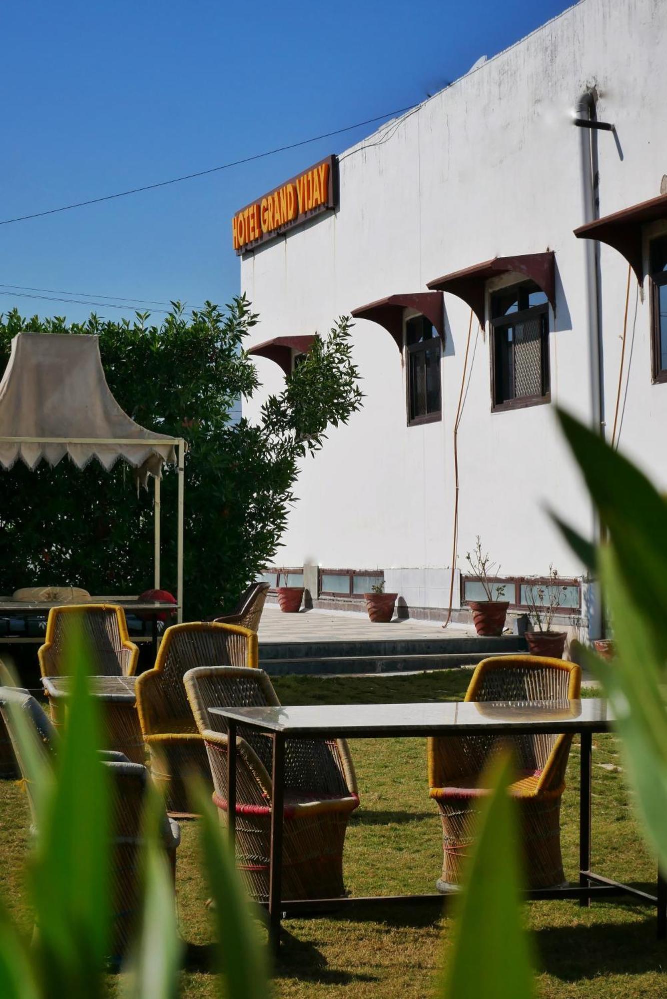 Hotel Grand Vijay Pushkar Esterno foto